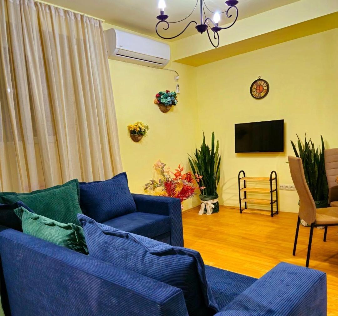 Apartment In The Old District Тбілісі Екстер'єр фото