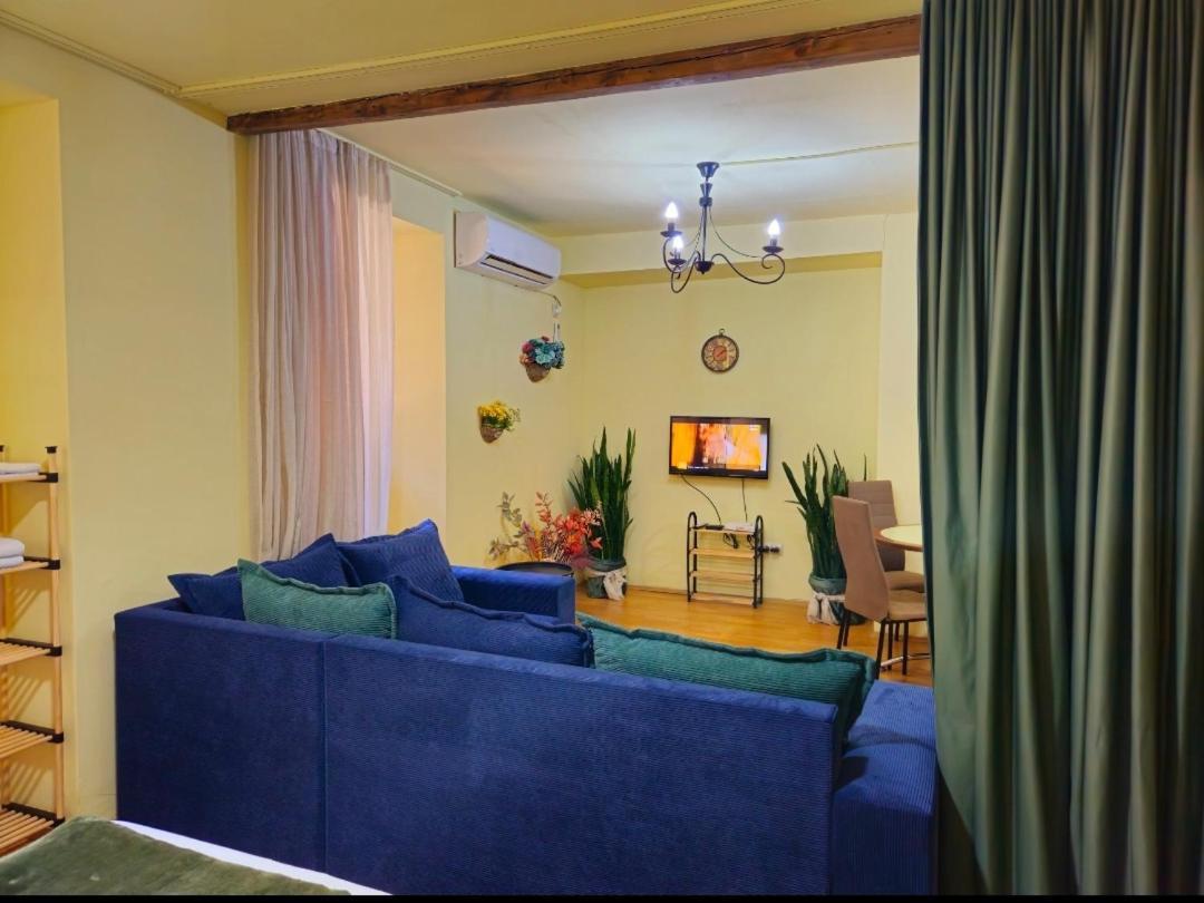 Apartment In The Old District Тбілісі Екстер'єр фото