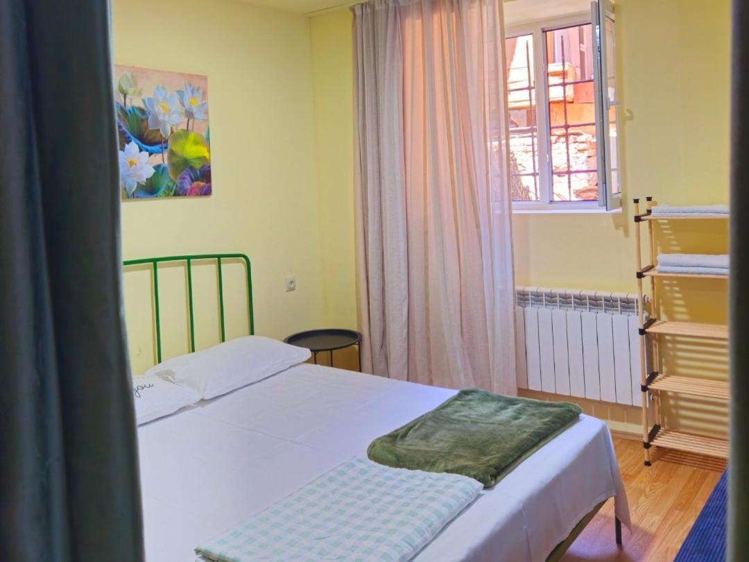 Apartment In The Old District Тбілісі Екстер'єр фото